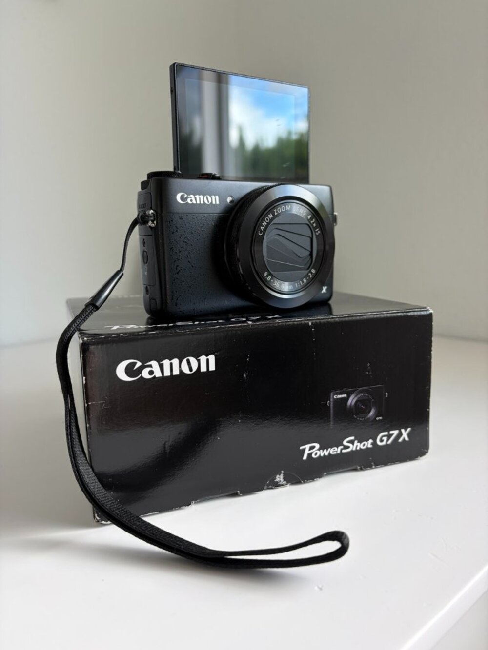 Canon PowerShot G7X Mark I Compact Camera and Accessories